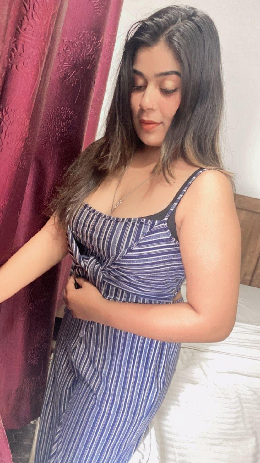  call girls service in Ramesh Nagar